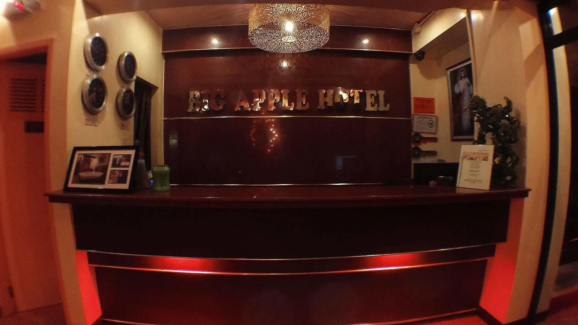 Big Apple Hotel & Bar Davao City